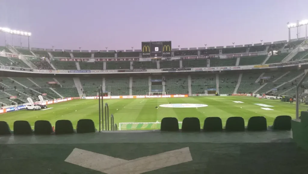 Elche vs Real Madrid: Estadio Martínez Valero under the floodlights during a match