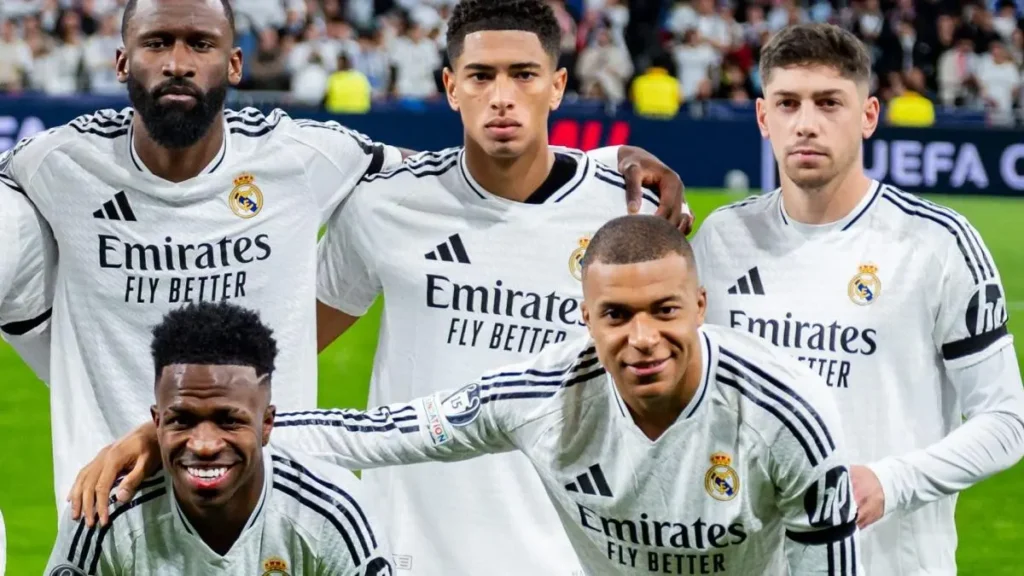 Real Madrid players pose before a match amid reports of dressing room tensions