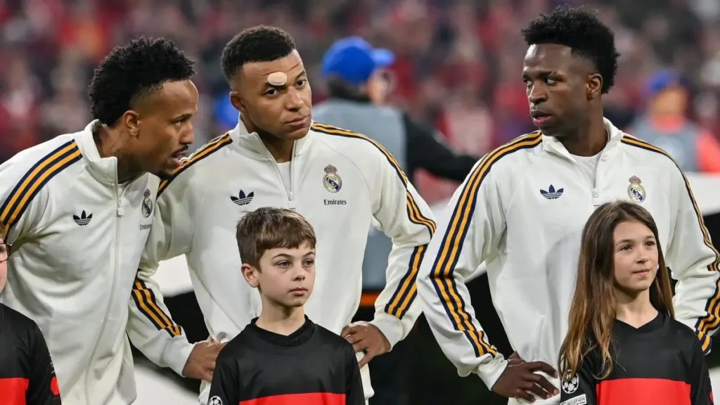 Three Real Madrid players stand before a match as the club faces growing scrutiny over its injury crisis.