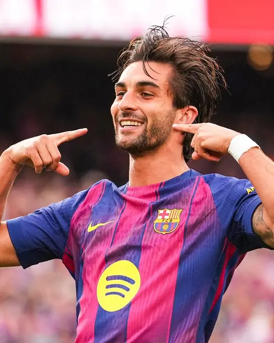 Barcelona player celebrates with hands raised after Ferran Torres El Clasico goal against Real Madrid