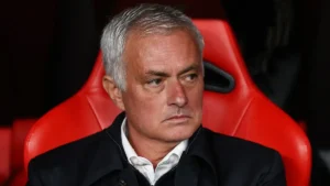 Jose Mourinho on the bench as Jose Mourinho Real Madrid return talks gain momentum