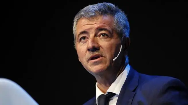 Atletico Real Madrid feud featured image showing a club executive speaking during a tense rivalry storyline