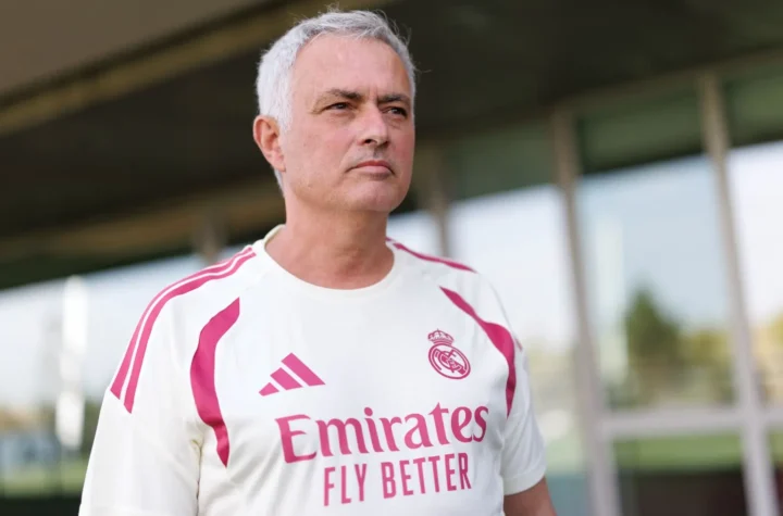 Jose Mourinho Real Madrid plan featured image with the Real Madrid coach in training gear at Valdebebas